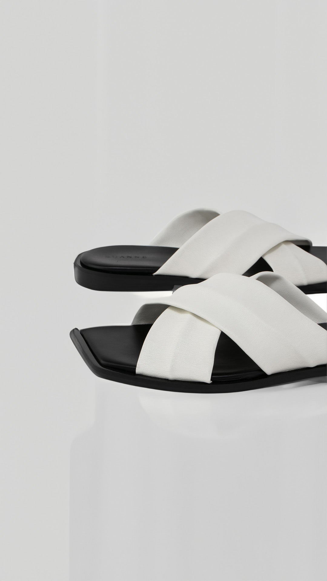 Ancash Sandal (White)