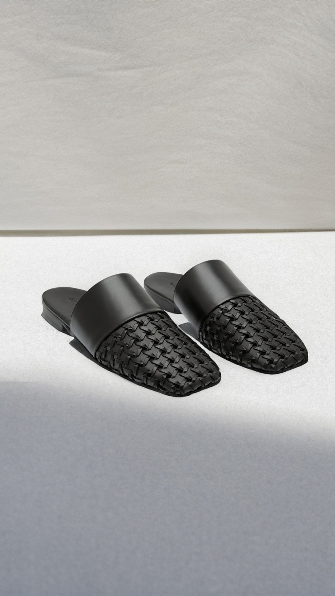 MANCO - Men's Woven Slide (Black)